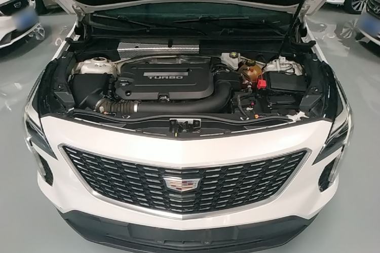 Used Cadillac XT4 2018 28T Two-Wheel Drive Tech Version Engine Bay
