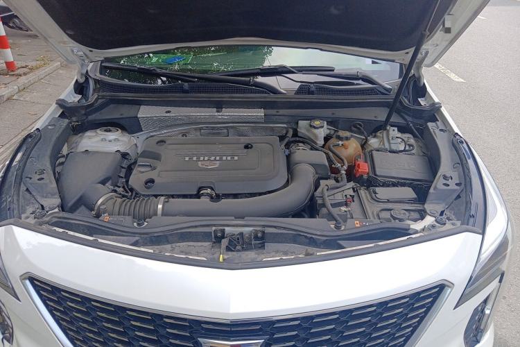 Used Cadillac XT4 2018 28T Two-Wheel Drive Leading Version Engine Bay