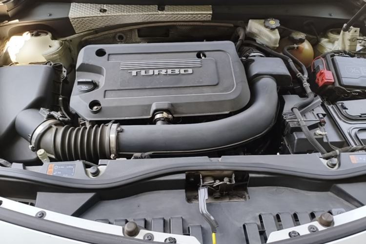Used Cadillac XT4 2018 28T Two-Wheel Drive Leading Version Engine Bay