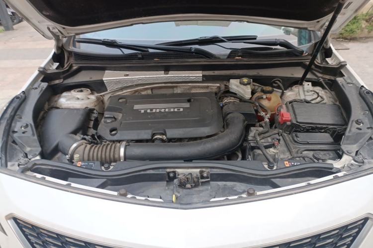 Used Cadillac XT4 2018 28T Two-Wheel Drive Tech Version Engine Bay