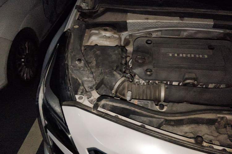 Used Cadillac XT4 2018 28T Two-Wheel Drive Leading Version Engine Bay Right