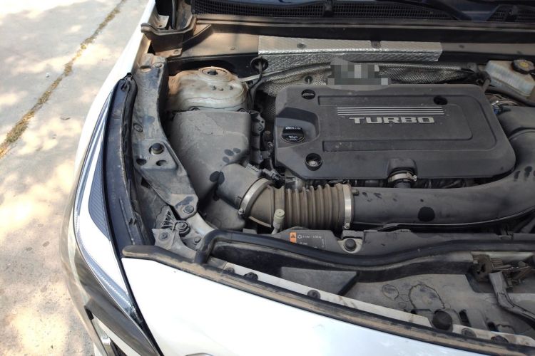 Used Cadillac XT4 2018 28T 4x4 Platinum Edition Engine Bay Right