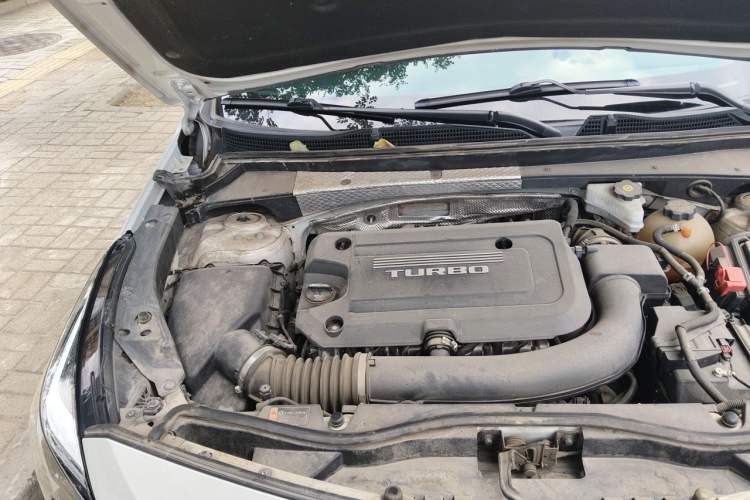 Used Cadillac XT4 2018 28T Two-Wheel Drive Leading Version Engine Bay Right