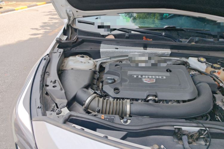 Used Cadillac XT4 2018 28T Two-Wheel Drive Leading Version Engine Bay Right
