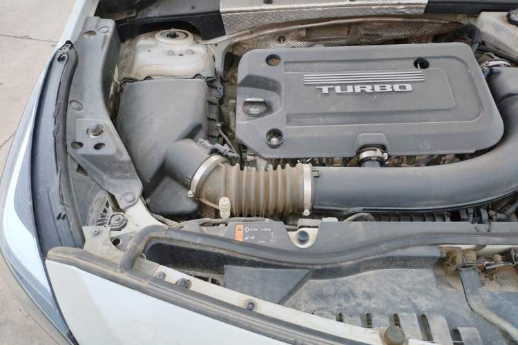Used Cadillac XT4 2018 28T Two-Wheel Drive Leading Version Engine Bay Right