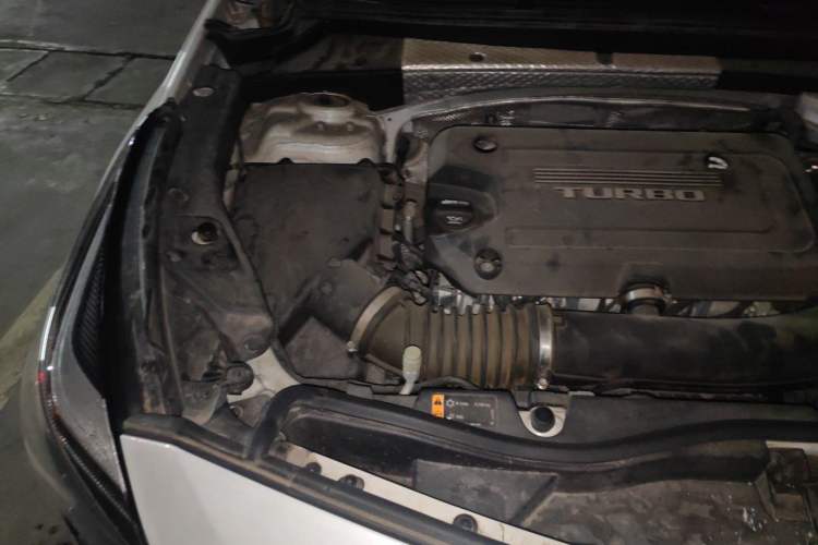 Used Cadillac XT4 2018 28T Two-Wheel Drive Leading Version Engine Bay Right