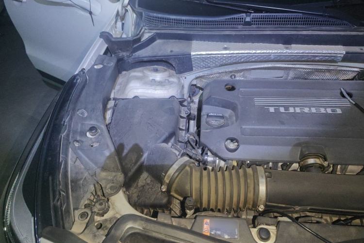 Used Cadillac XT4 2018 28T Two-Wheel Drive Leading Version Engine Bay Right
