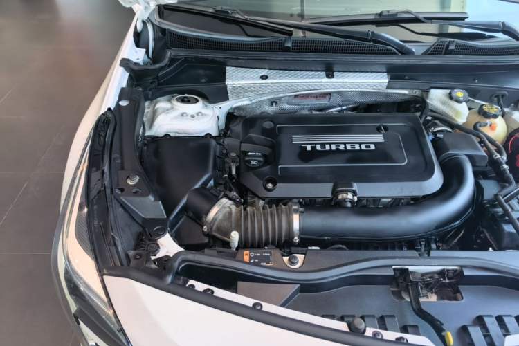 Used Cadillac XT4 2018 28T Two-Wheel Drive Leading Version Engine Bay Right