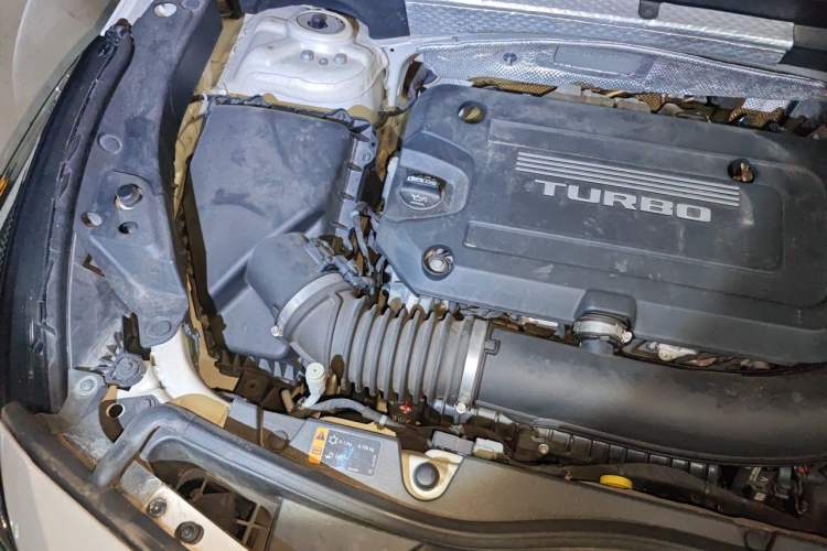 Used Cadillac XT4 2018 28T Two-Wheel Drive Leading Version Engine Bay Right