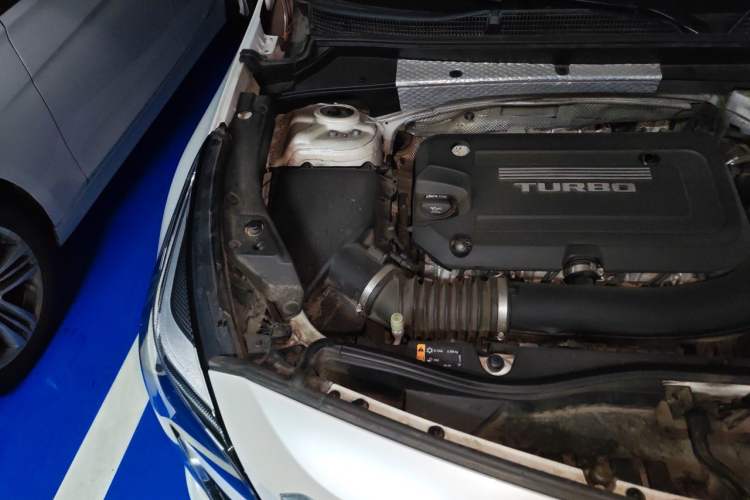Used Cadillac XT4 2018 28T Two-Wheel Drive Leading Version Engine Bay Right