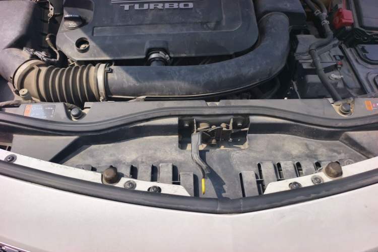 Used Cadillac XT4 2018 28T Two-Wheel Drive Leading Version Engine Bay
