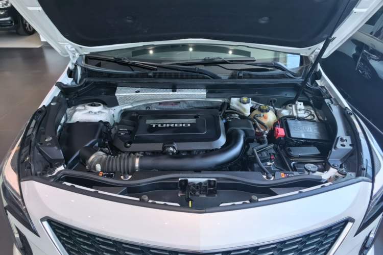 Used Cadillac XT4 2018 28T Two-Wheel Drive Leading Version Engine Bay