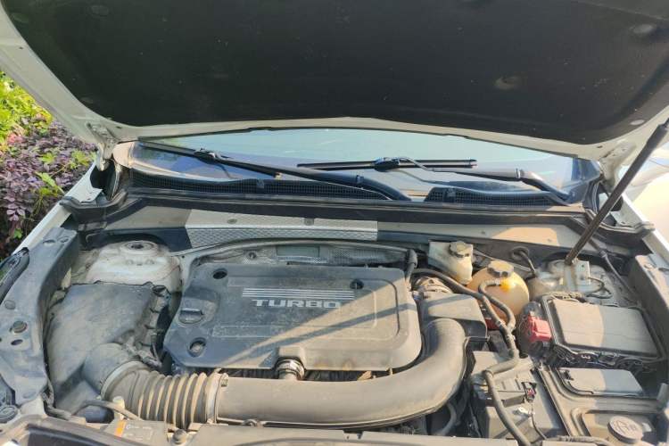 Used Cadillac XT4 2018 28T Two-Wheel Drive Leading Version Engine Bay
