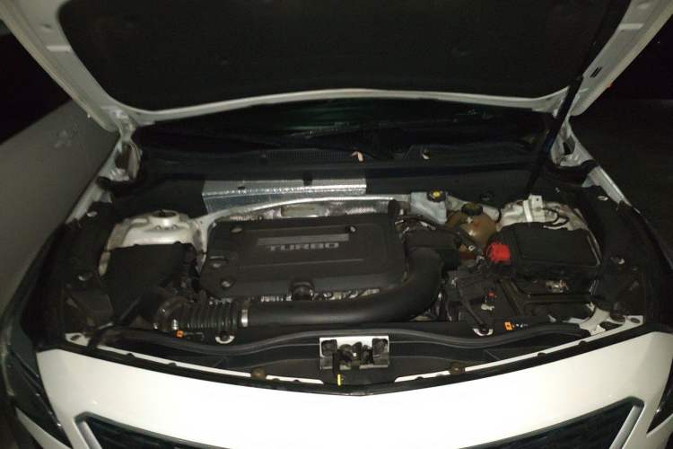 Used Cadillac XT4 2018 28T Two-Wheel Drive Tech Version Engine Bay