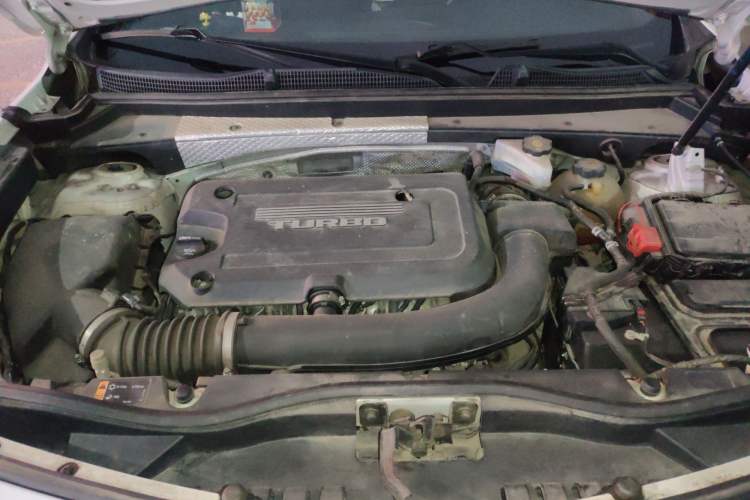 Used Cadillac XT4 2018 28T Two-Wheel Drive Tech Version Engine Bay