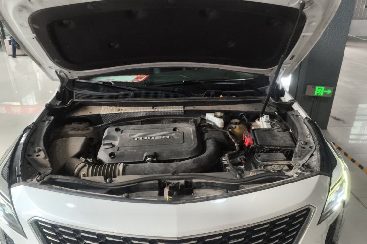 Used Cadillac XT4 2018 28T Two-Wheel Drive Tech Version Engine Bay