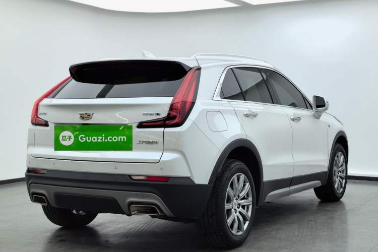 Used Cadillac XT4 2018 28T Two-Wheel-Drive Luxury Model Exterior 1
