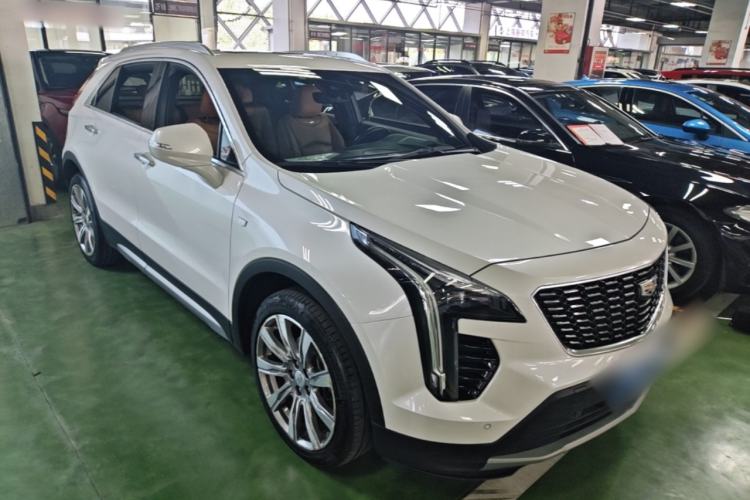 Used Cadillac XT4 2018 28T 4x4 Platinum Edition Exterior 1
