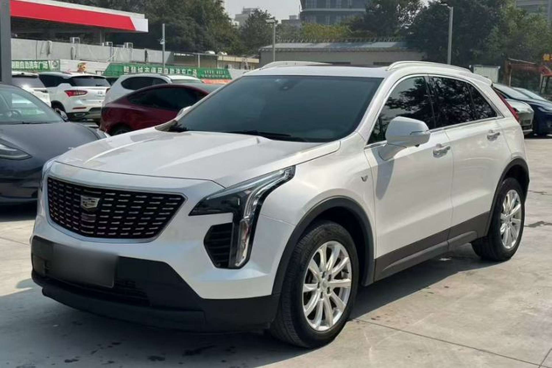 Used Cadillac XT4 2018 28T Two-Wheel Drive Tech Version Exterior 1