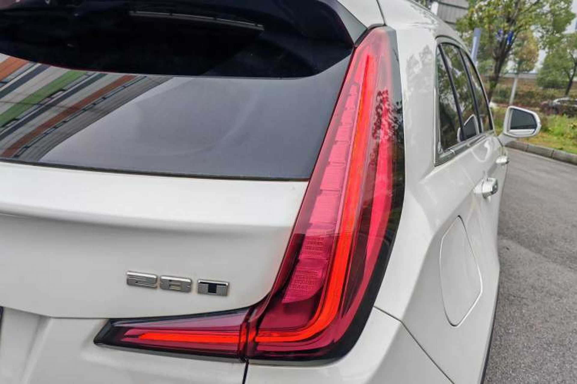 Used Cadillac XT4 2018 28T Two-Wheel Drive Leading Version Exterior 10