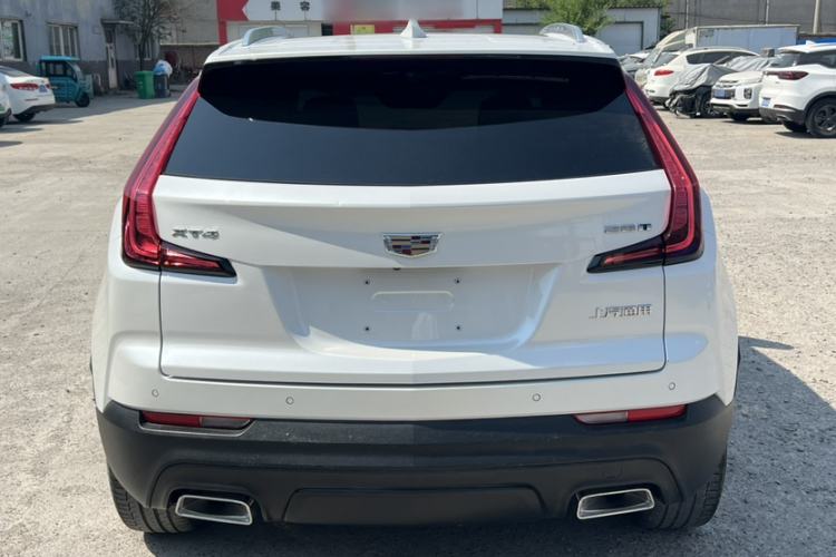 Used Cadillac XT4 2018 28T Two-Wheel Drive Tech Version Exterior 2