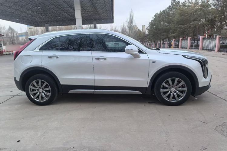 Used Cadillac XT4 2018 28T Two-Wheel Drive Leading Version Exterior 3