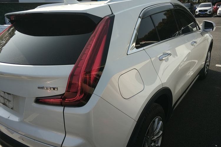 Used Cadillac XT4 2018 28T Two-Wheel Drive Leading Version Exterior 3