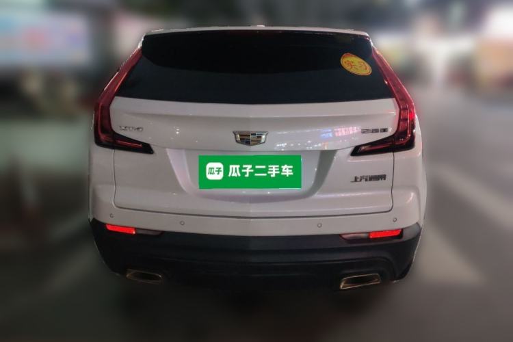 Used Cadillac XT4 2018 28T Two-Wheel Drive Tech Version Exterior 4