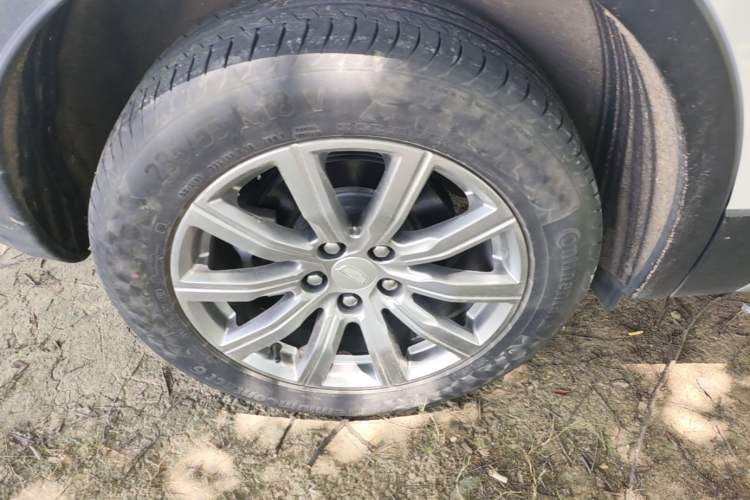 Used Cadillac XT4 2018 28T Two-Wheel Drive Leading Version Exterior 5