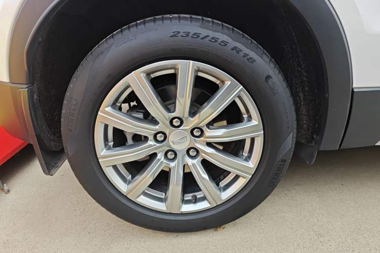 Used Cadillac XT4 2018 28T Two-Wheel Drive Leading Version Exterior 5