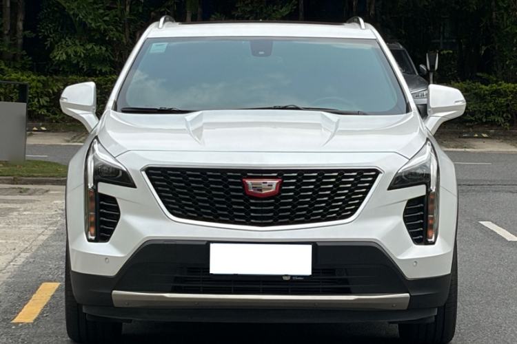 Used Cadillac XT4 2018 28T Two-Wheel Drive Tech Version Exterior 5
