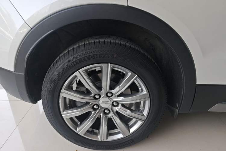 Used Cadillac XT4 2018 28T Two-Wheel Drive Leading Version Exterior 5
