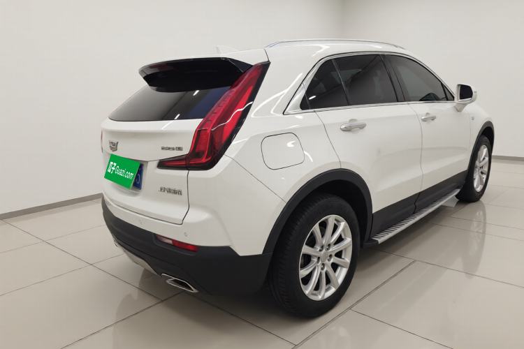 Used Cadillac XT4 2018 28T Two-Wheel Drive Tech Version Exterior 5