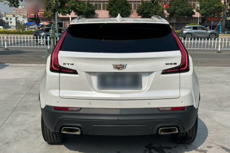 Used Cadillac XT4 2018 28T Two-Wheel Drive Tech Version Exterior 6
