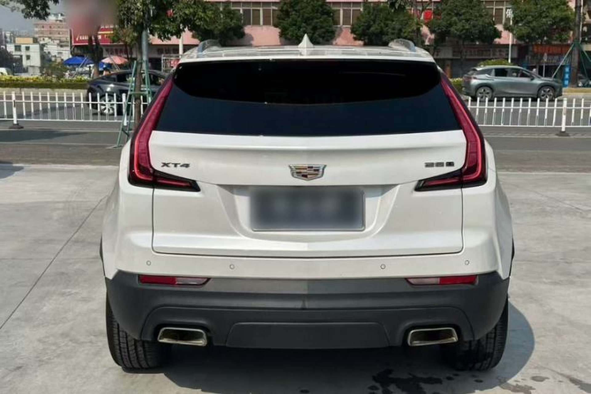 Used Cadillac XT4 2018 28T Two-Wheel Drive Tech Version Exterior 6