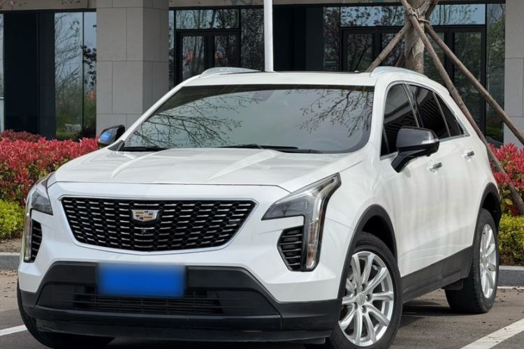 Used Cadillac XT4 2018 28T Two-Wheel Drive Tech Version Exterior 7