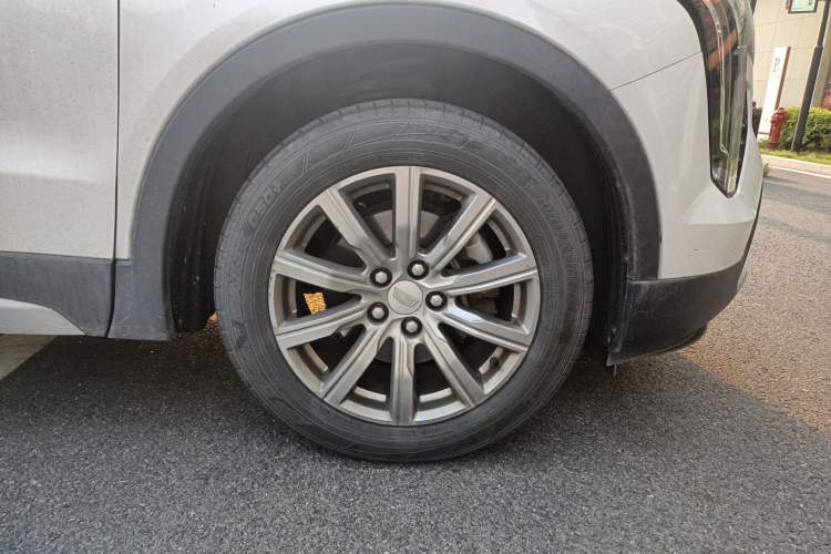 Used Cadillac XT4 2018 28T Two-Wheel Drive Leading Version Exterior 7