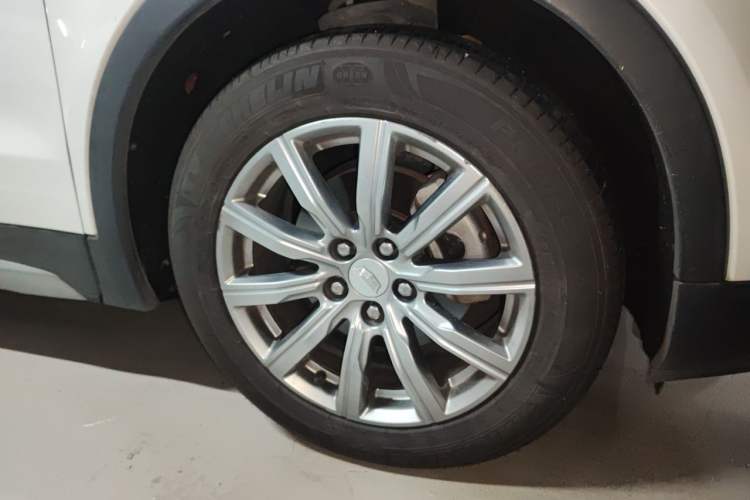 Used Cadillac XT4 2018 28T Two-Wheel Drive Leading Version Exterior 7