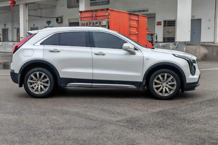 Used Cadillac XT4 2018 28T Two-Wheel Drive Leading Version Exterior 9
