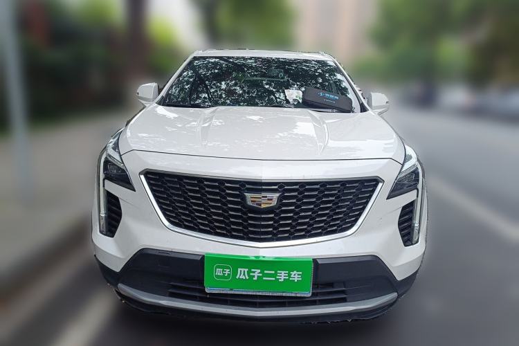 Used Cadillac XT4 2018 28T Two-Wheel-Drive Luxury Model Front