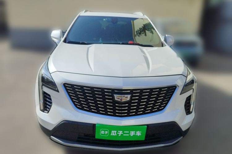 Used Cadillac XT4 2018 28T Two-Wheel-Drive Luxury Model Front