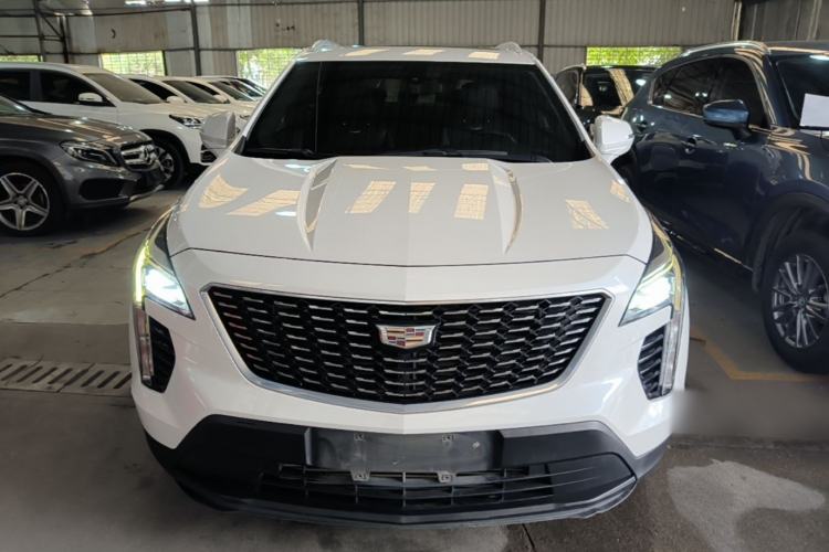 Used Cadillac XT4 2018 28T Two-Wheel Drive Tech Version Front