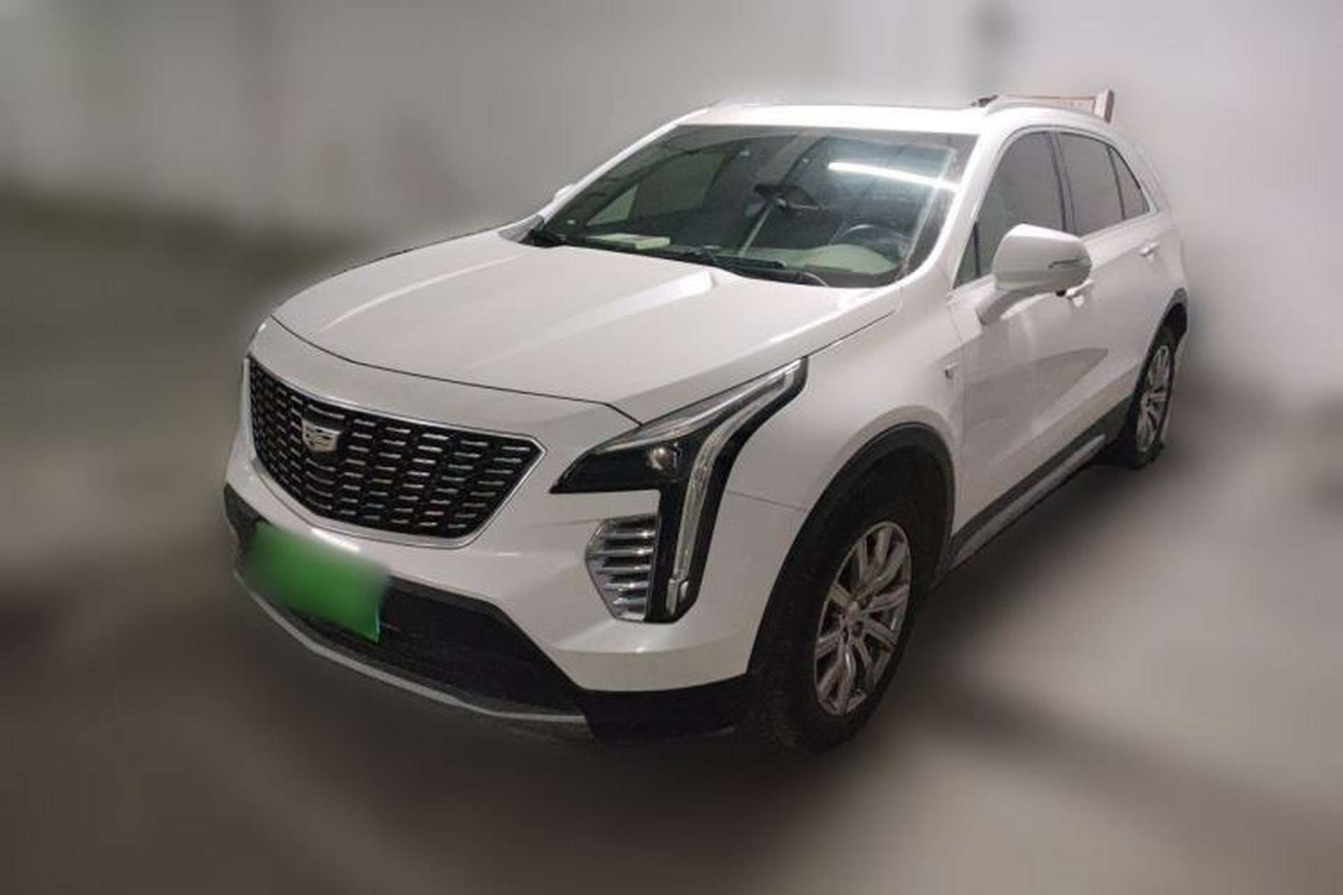 Used Cadillac XT4 2018 28T Four-Wheel Drive Leading Model Front Left 45 Deg