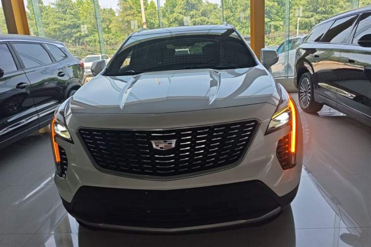 Used Cadillac XT4 2018 28T Two-Wheel Drive Leading Version Front