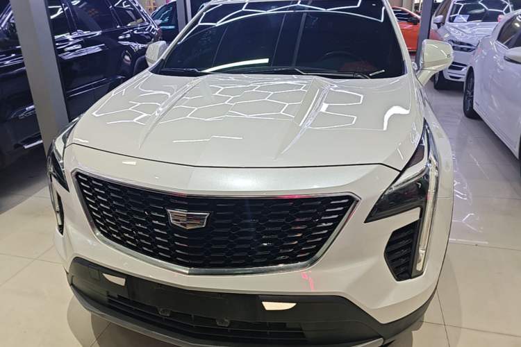 Used Cadillac XT4 2018 28T Two-Wheel Drive Leading Version Front