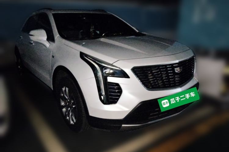 Used Cadillac XT4 2018 28T Two-Wheel Drive Leading Version Front Right 45 Deg