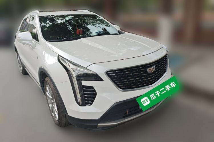 Used Cadillac XT4 2018 28T Two-Wheel Drive Luxury Sport Model Front Right 45 Deg