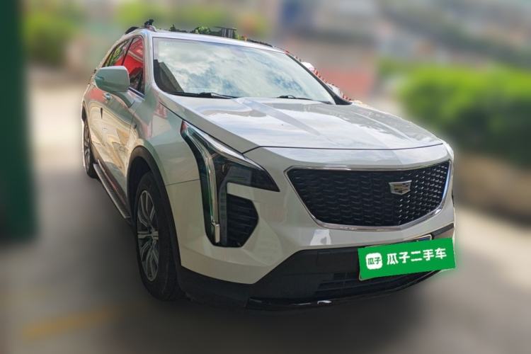 Used Cadillac XT4 2018 28T Two-Wheel Drive Luxury Sport Model Front Right 45 Deg