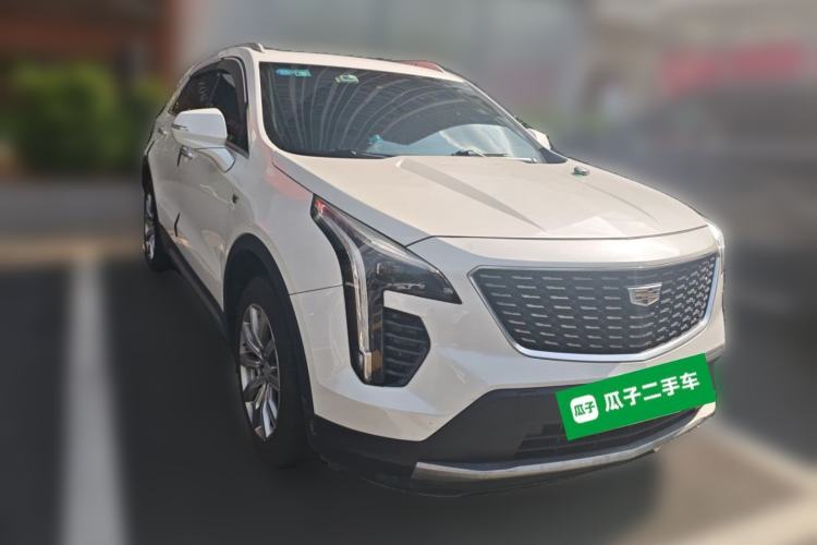 Used Cadillac XT4 2018 28T Four-Wheel Drive Leading Model Front Right 45 Deg