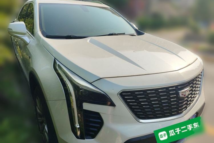 Used Cadillac XT4 2018 28T Two-Wheel Drive Leading Version Front Right 45 Deg
